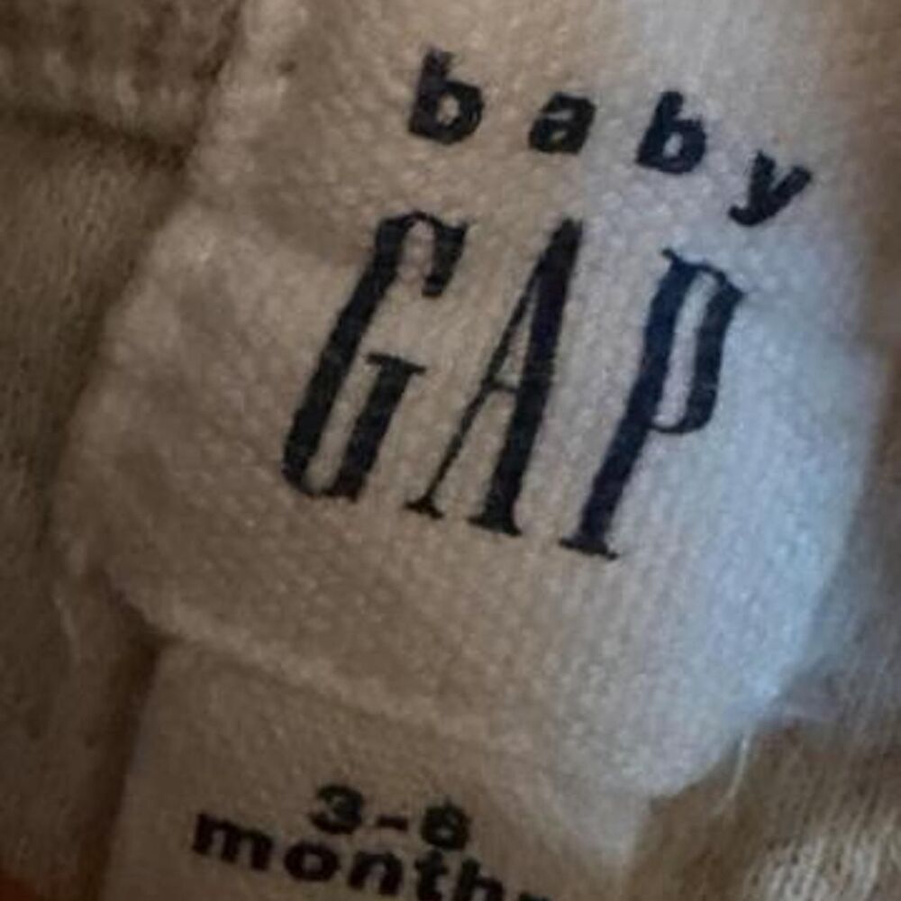 Baby Gap cream sweater with brown buttons - Picture 3 of 4